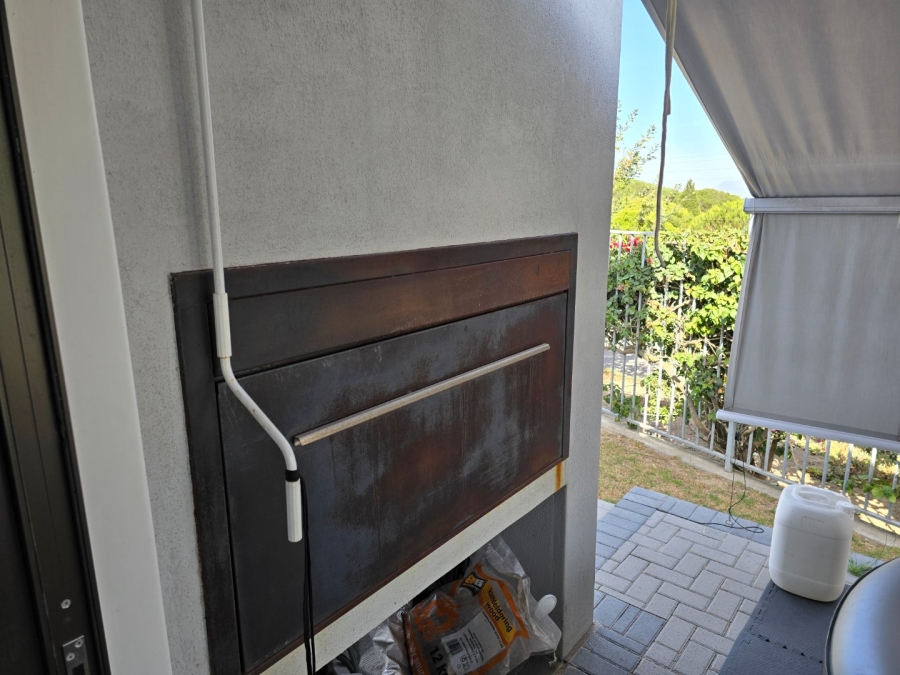2 Bedroom Property for Sale in Zevenwacht Retirement Village Western Cape